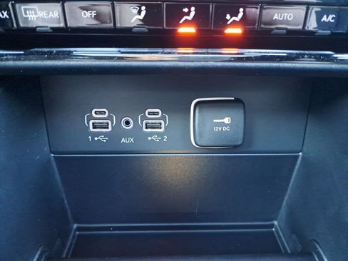 New 2025 Jeep Grand Cherokee Limited image 28