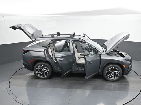 New 2025 Hyundai Tucson Limited image 56