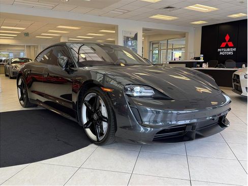 Used 2020 Porsche Taycan AWD/4WD image 3