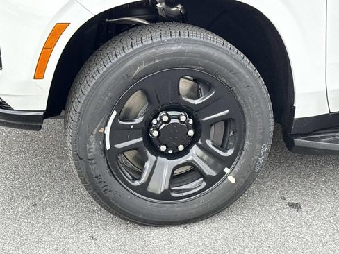 New 2026 Chevrolet Tahoe 4WD w/ 1FL Safety Package image 17