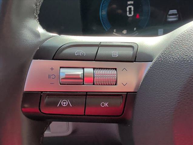 Used 2025 Hyundai Kona SEL AWD/4WD image 9