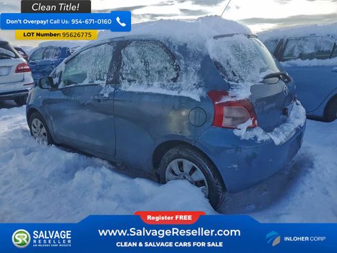 Used 2008 Toyota Yaris 2-Door Hatchback image 3