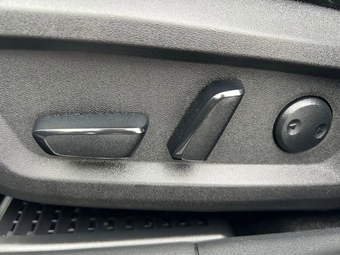 Used 2023 Nissan Rogue Platinum w/ Platinum Premium Package image 23