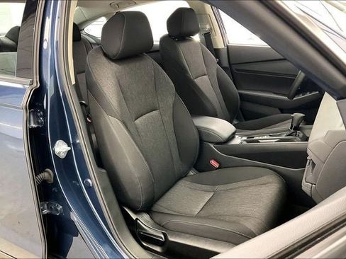 Certified 2024 Honda Accord EX image 7