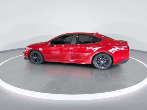 Certified 2025 Toyota Camry SE AWD/4WD image 5