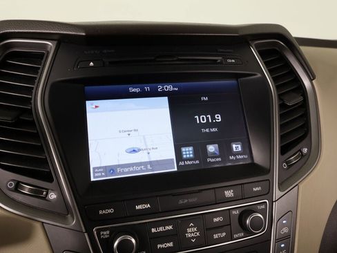 Used 2017 Hyundai Santa Fe Sport image 38