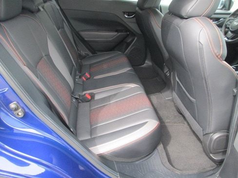 Used 2024 Subaru Crosstrek 2.5i Limited AWD/4WD image 12