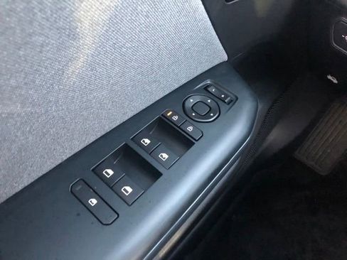 Used 2025 Kia K4 EX image 46