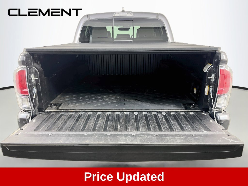 Used 2023 Toyota Tacoma Limited AWD/4WD image 9