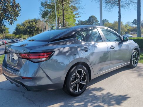 Used 2024 Nissan Sentra SV image 11