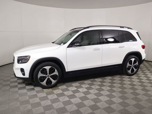 New 2026 Mercedes-Benz GLB 250 image 8