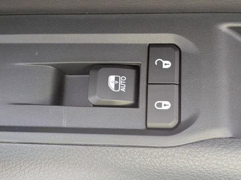New 2026 Jeep Compass Latitude AWD/4WD image 33