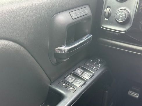 Used 2018 GMC Sierra 2500 Denali w/ Duramax Plus Package AWD/4WD image 14