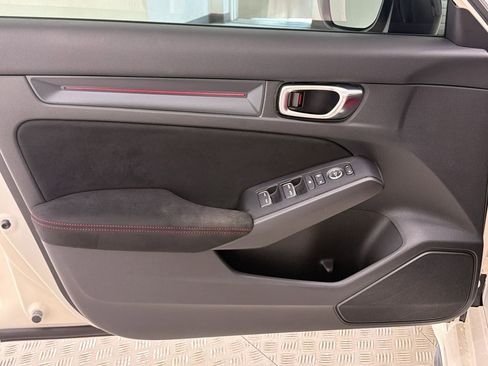 Used 2024 Honda Civic Type R image 12