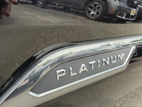 Used 2025 Toyota Tundra Platinum AWD/4WD image 28