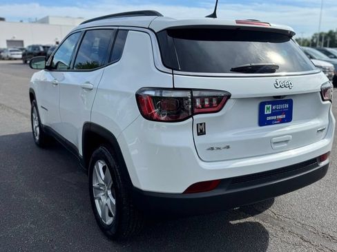 Used 2022 Jeep Compass Latitude w/ Convenience Group AWD/4WD image 6