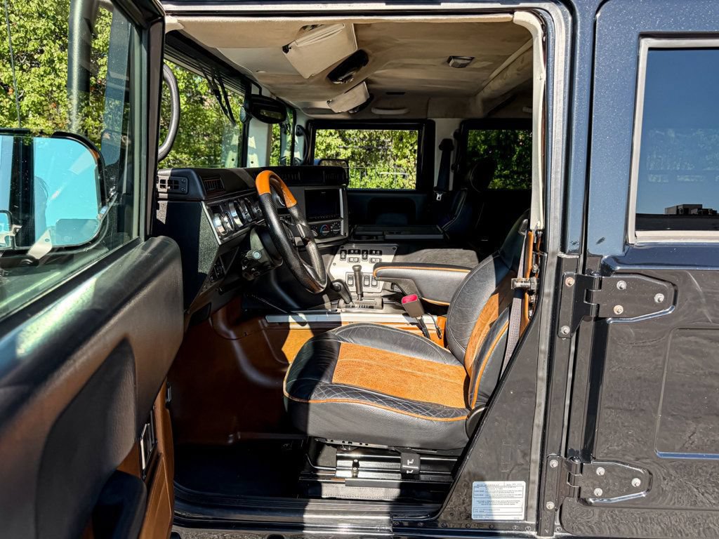 Used 2006 HUMMER H1 4-Door Wagon AWD/4WD image 8