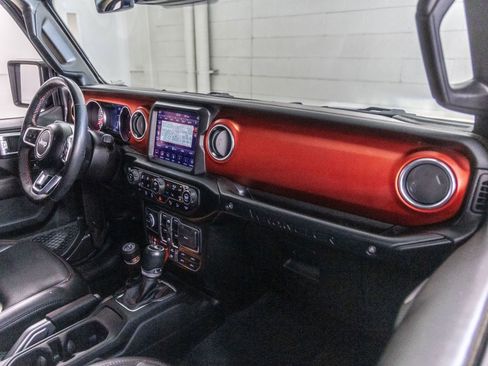 Used 2021 Jeep Wrangler Unlimited Rubicon AWD/4WD image 35