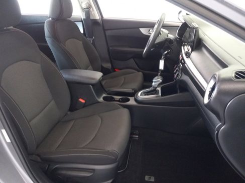 Certified 2024 Kia Forte LXS FWD image 19