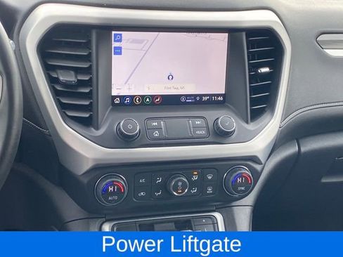 Certified 2023 GMC Acadia SLT image 8