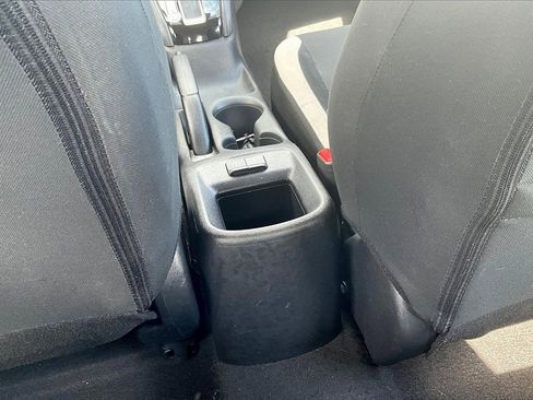 Used 2021 Nissan Versa SV image 31