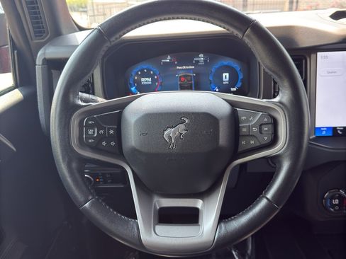 Used 2025 Ford Bronco Badlands AWD/4WD image 24