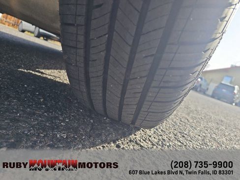 Used 2021 Chevrolet Equinox LT image 9