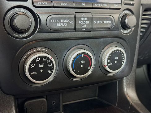 Used 2011 MAZDA MX-5 Miata Touring image 12