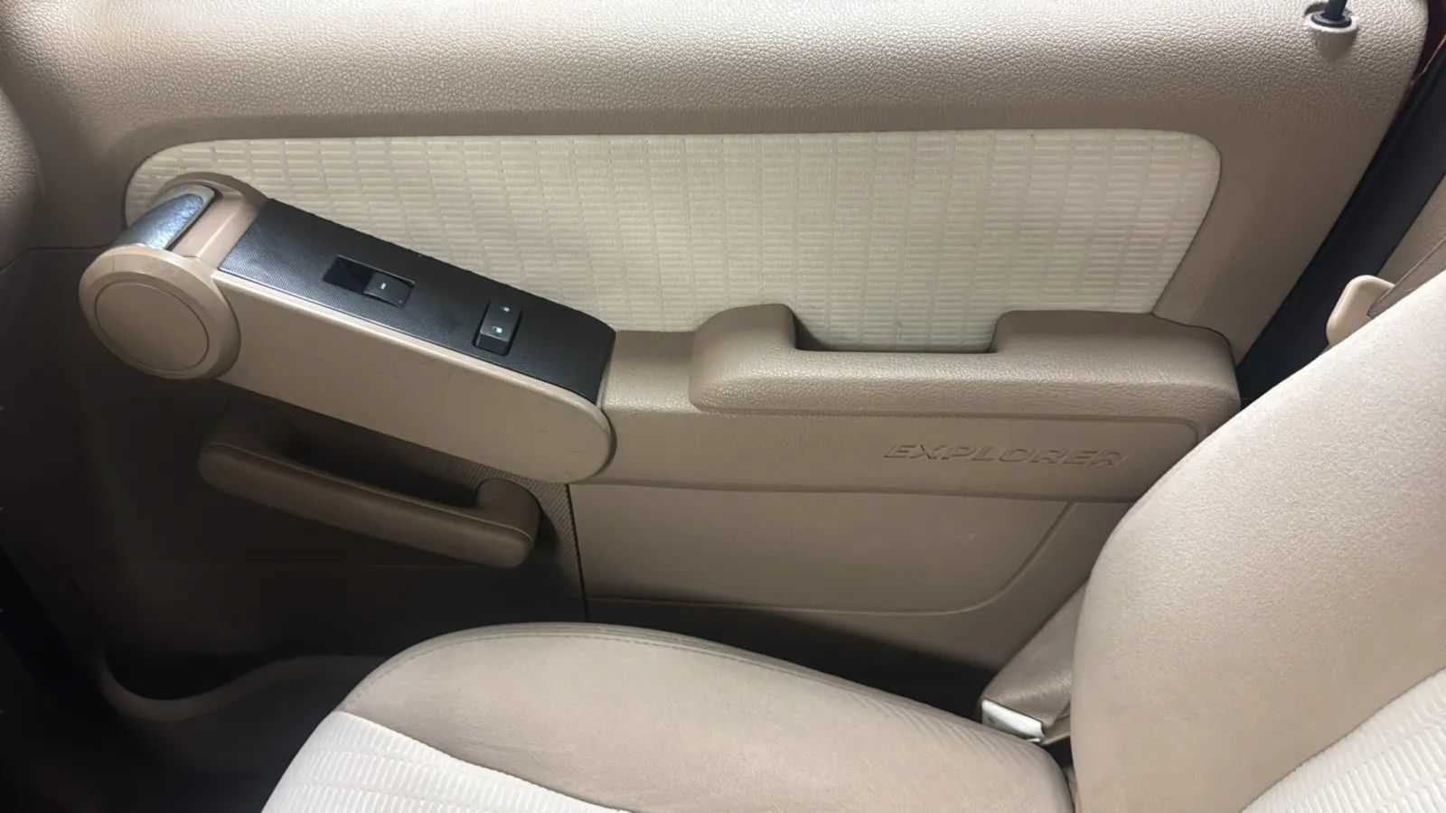 Used 2007 Ford Explorer XLT RWD image 16