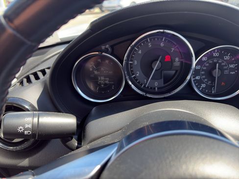 Used 2016 MAZDA MX-5 Miata Club image 18