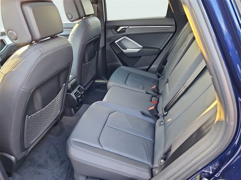 New 2025 Audi Q3 2.0T Premium image 22