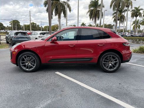 Used 2022 Porsche Macan w/ Premium Package Plus image 7
