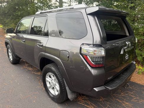 Used 2015 Toyota 4Runner SR5 Premium AWD/4WD image 3