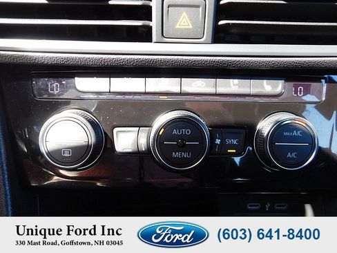 Used 2024 Volkswagen Jetta GLI Autobahn image 20