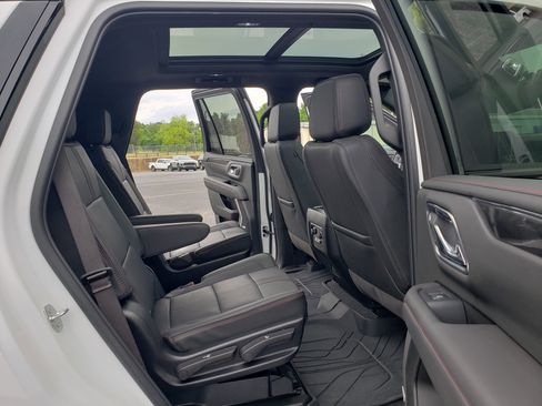 Used 2024 Chevrolet Tahoe RST w/ Luxury Package AWD/4WD image 31