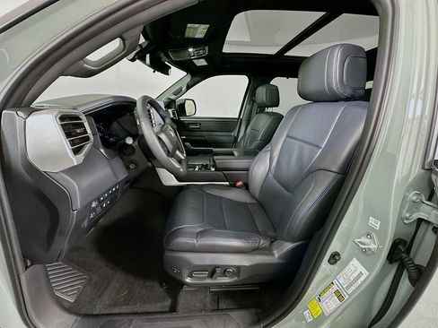 Used 2025 Toyota Tundra Platinum image 21