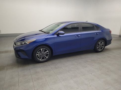 Used 2024 Kia Forte LXS w/ LXS Technology Package image 2