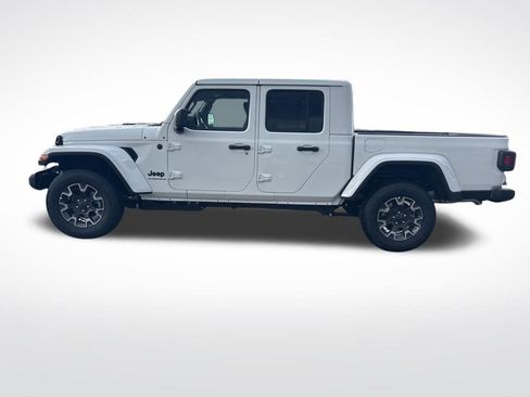 New 2026 Jeep Gladiator Sport image 6