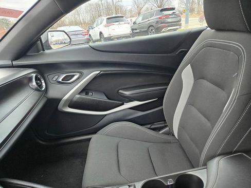 Used 2023 Chevrolet Camaro LT image 34