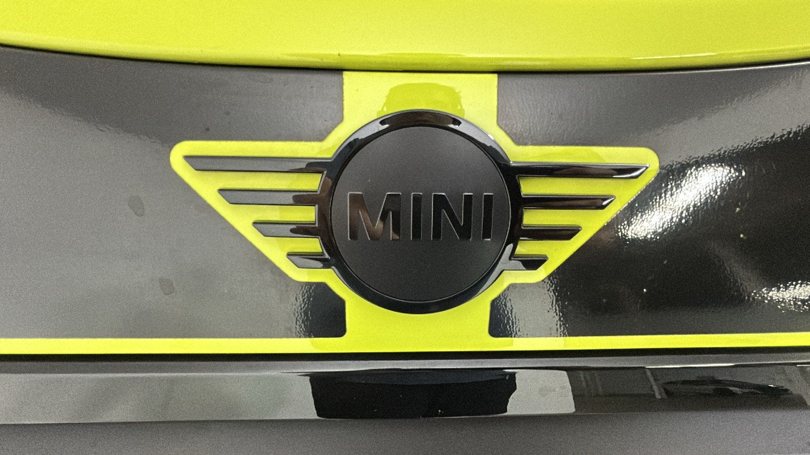 Used 2024 MINI Cooper S w/ Signature Upholstery Package FWD image 10