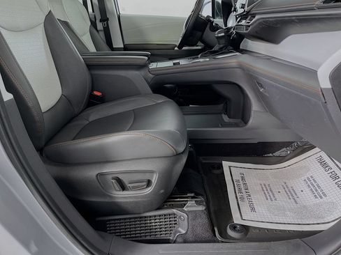 Used 2024 Toyota Sienna XSE AWD/4WD image 34
