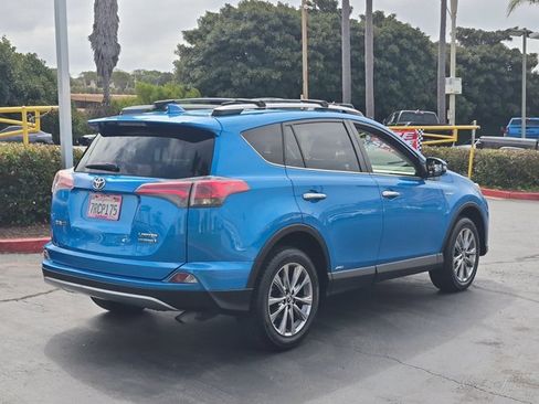 Used 2017 Toyota RAV4 Limited AWD/4WD image 5