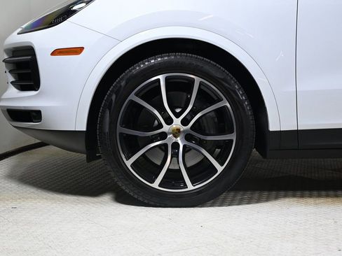 Certified 2019 Porsche Cayenne S image 25