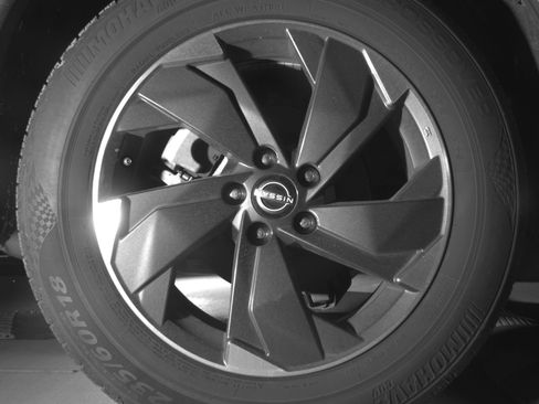 Used 2025 Nissan Rogue SV AWD/4WD image 15