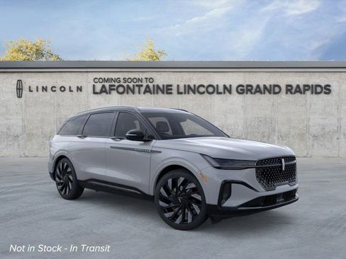 New 2026 Lincoln Nautilus Reserve image 7