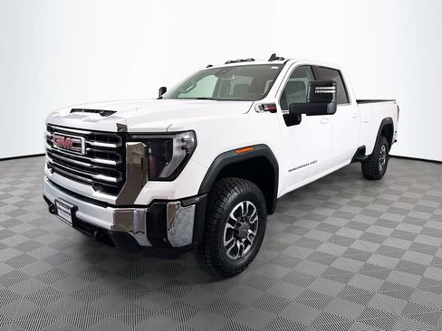 Used 2024 GMC Sierra 3500 SLE w/ SLE Convenience Package AWD/4WD image 3