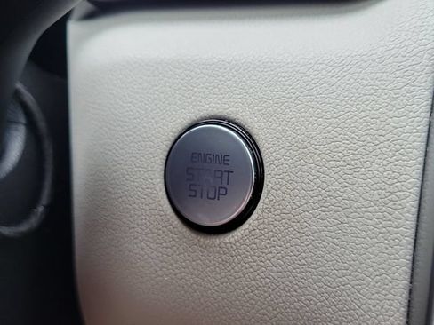 Used 2022 Kia Sorento S w/ Panoramic Sunroof Package FWD image 22