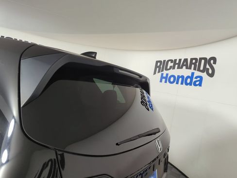 Certified 2023 Honda Pilot EX-L image 32