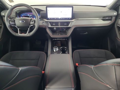 Used 2025 Ford Explorer ST image 26
