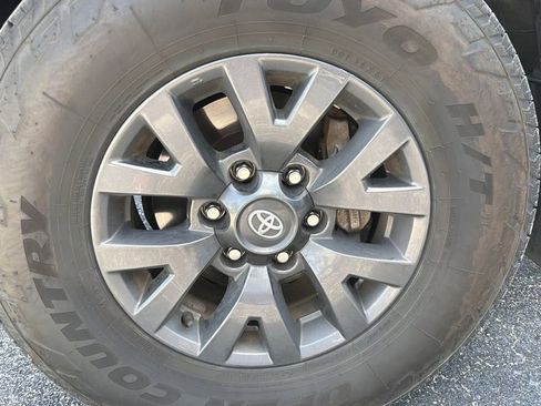 Used 2022 Toyota Tacoma SR5 image 4